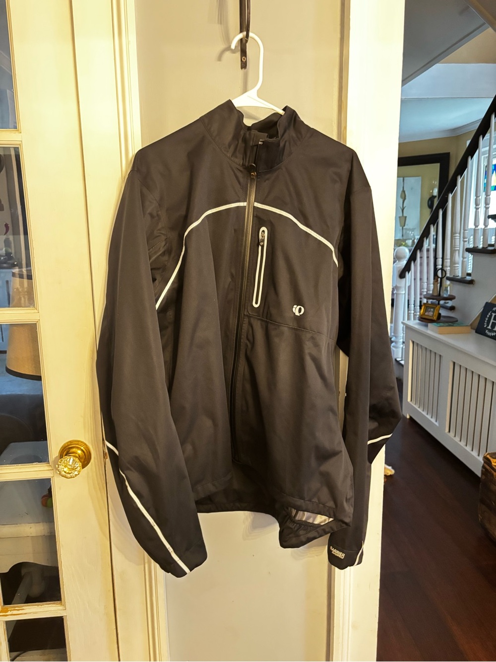Pearl Izumi Men’s Black Reflective-Trim Cycling Jacket